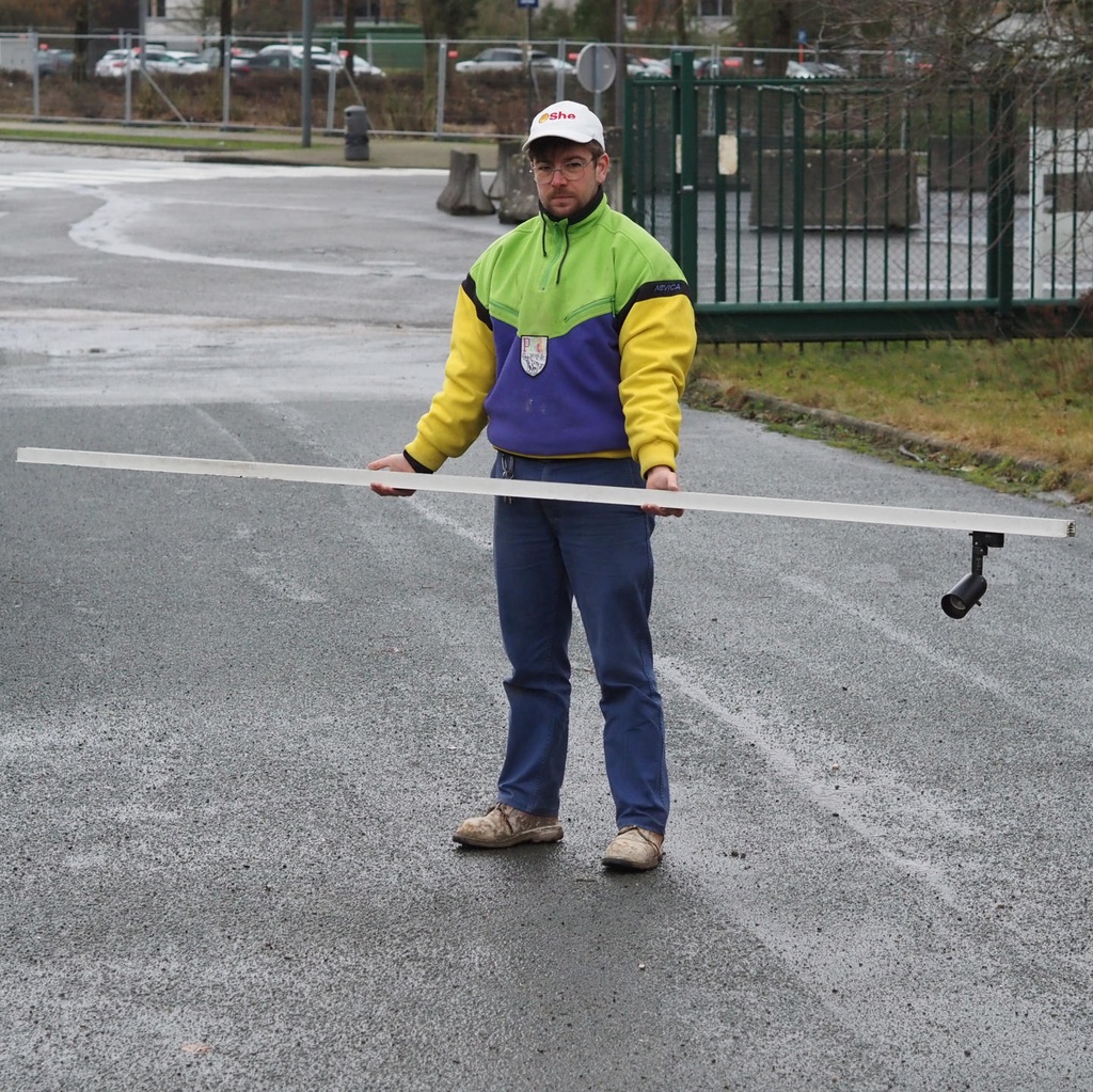 Reclaimed recessed 3-phase trackway by ERCO (L. 300 cm)