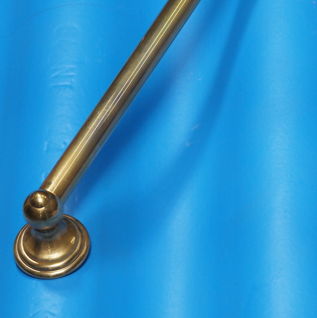 Towel rack in brass