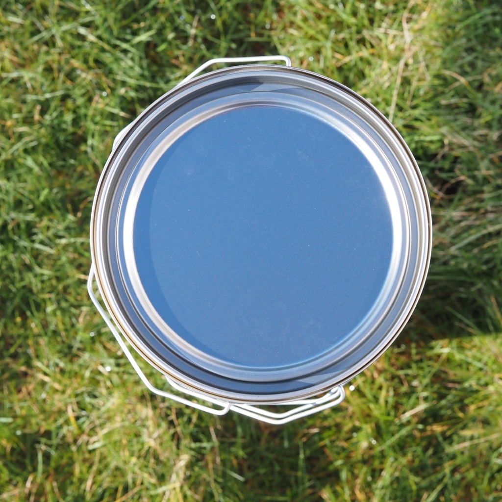 Paint can in tinplate with lid