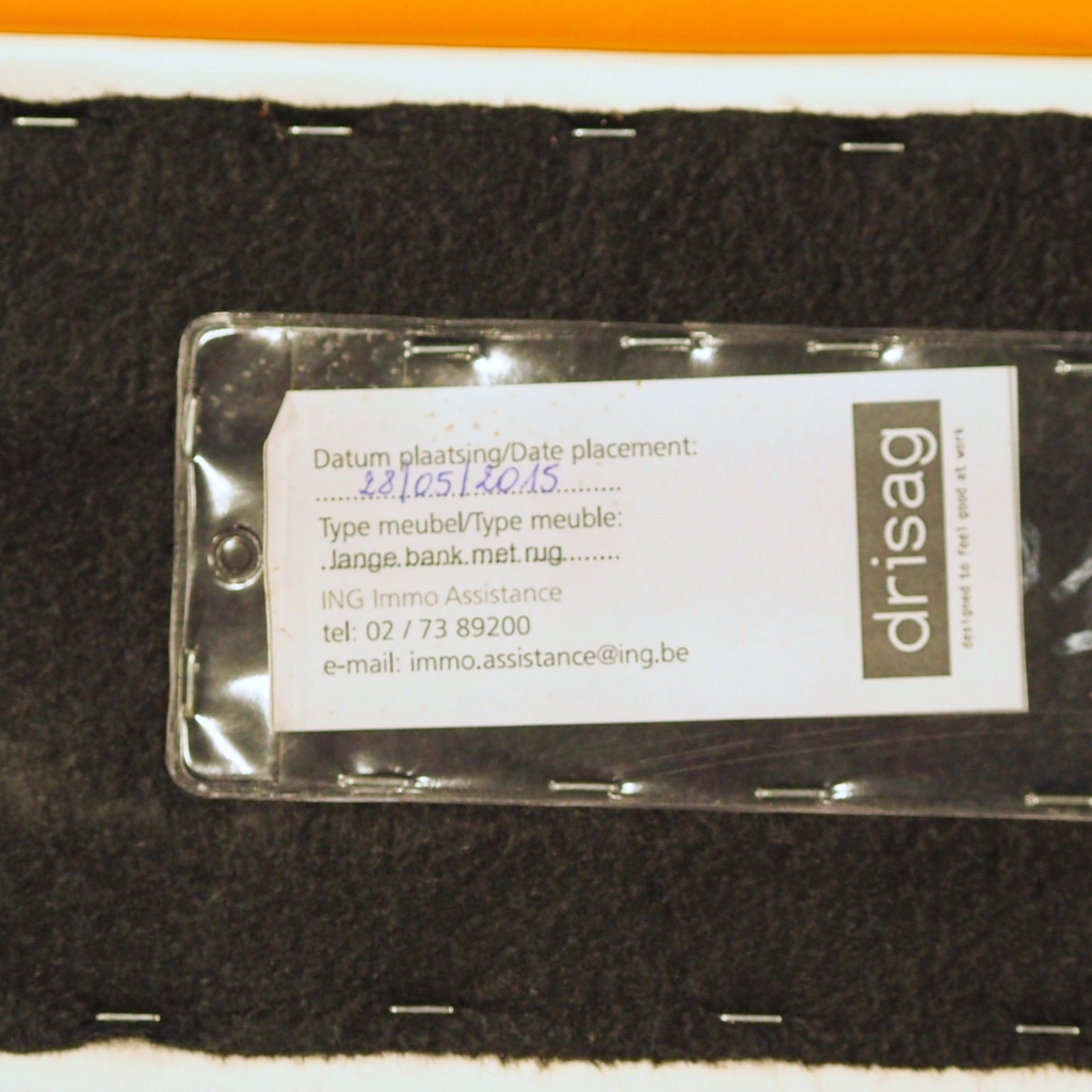 Bench with backrest in synthetic leather by Drisag