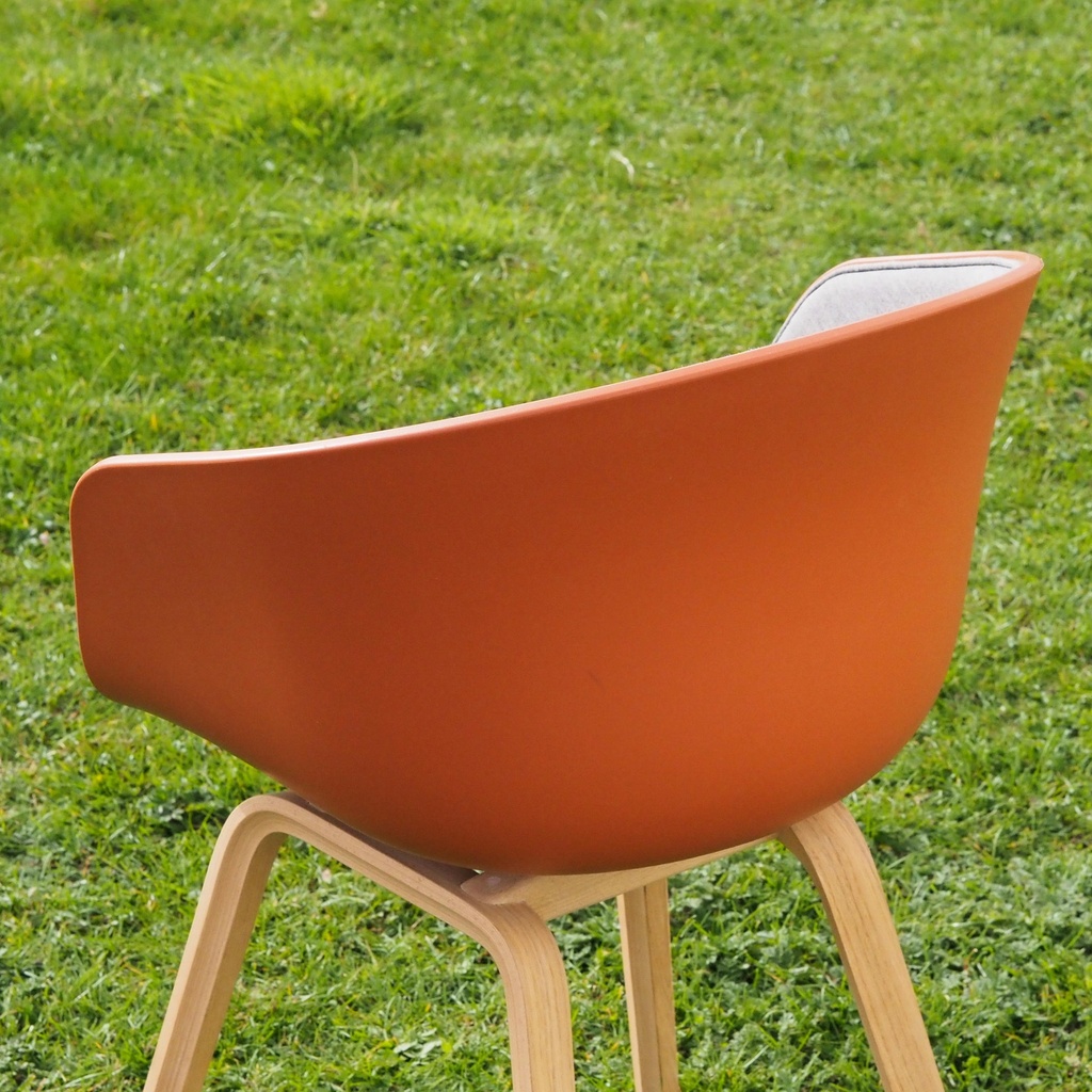 Swivel chair 'AAC 24' by Hee Welling for HAY