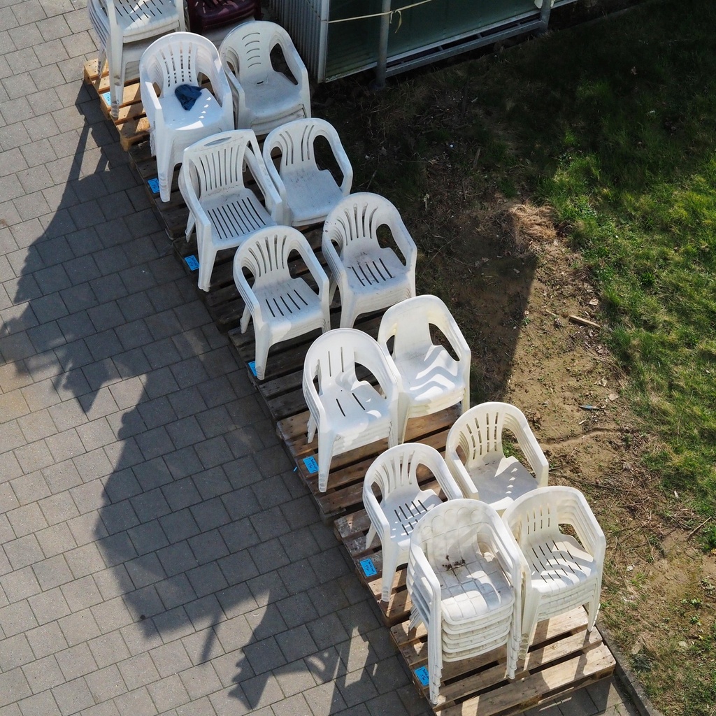 Stackable outdoor chair in polypropylene (various sizes) - Only available in our physical shop