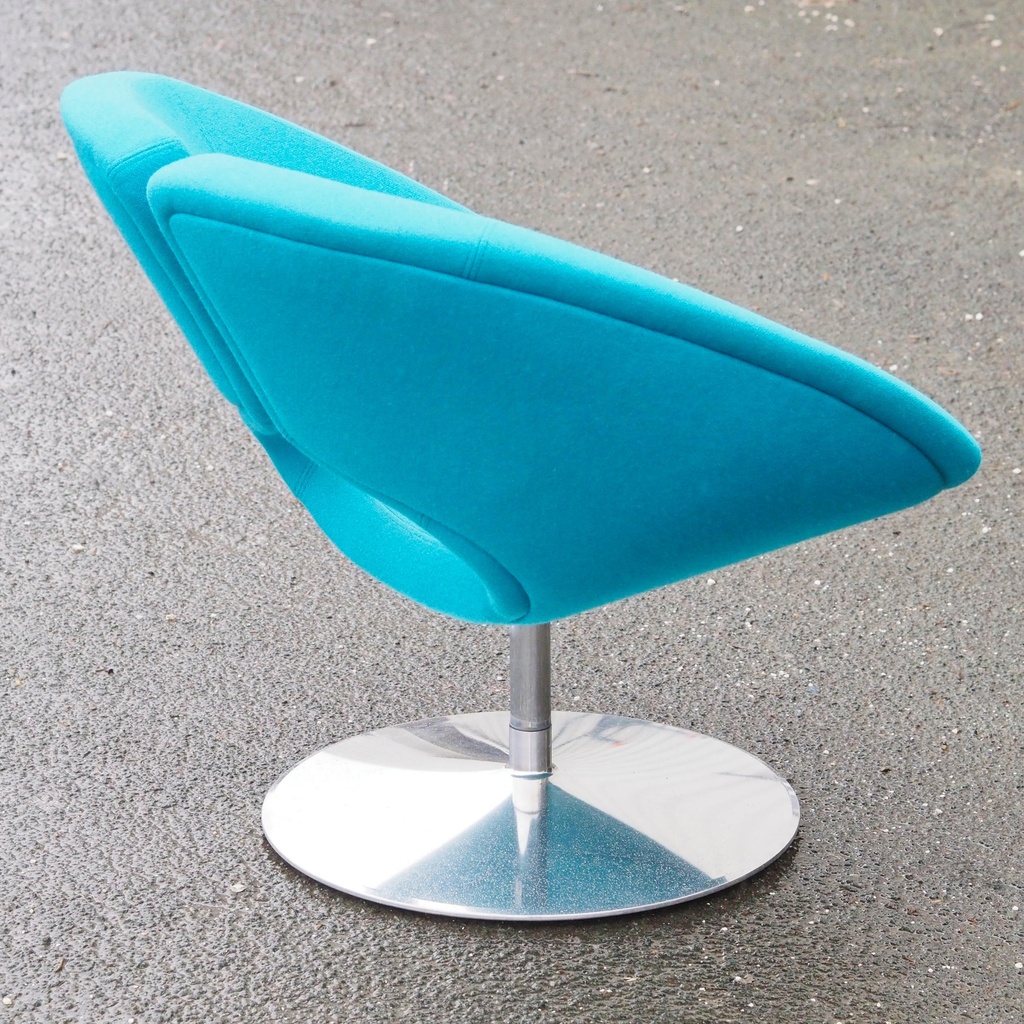 Lounge armchair 'Swan' by Arne Jacobsen for Fritz Hansen -