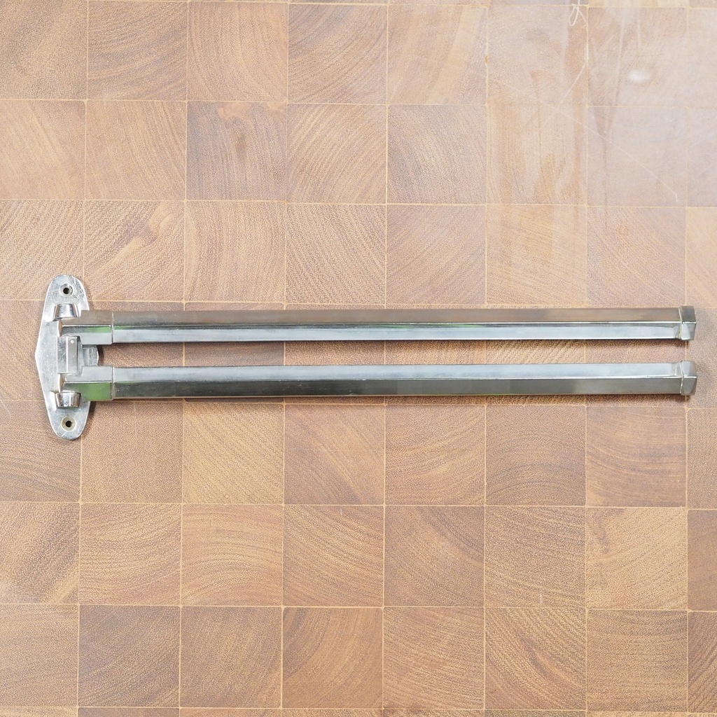 Two arm towel rack in brass