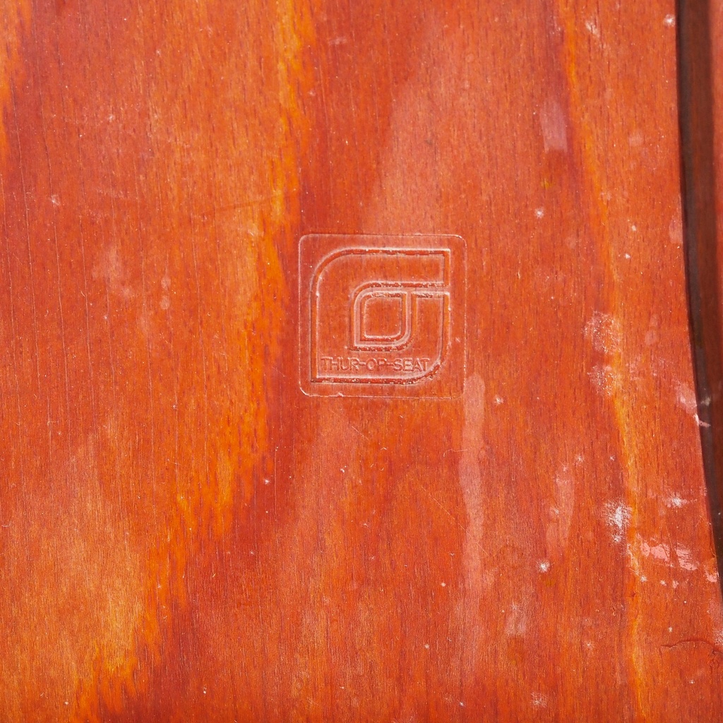 Stackable chair in Pagwood by Thur-op-seat