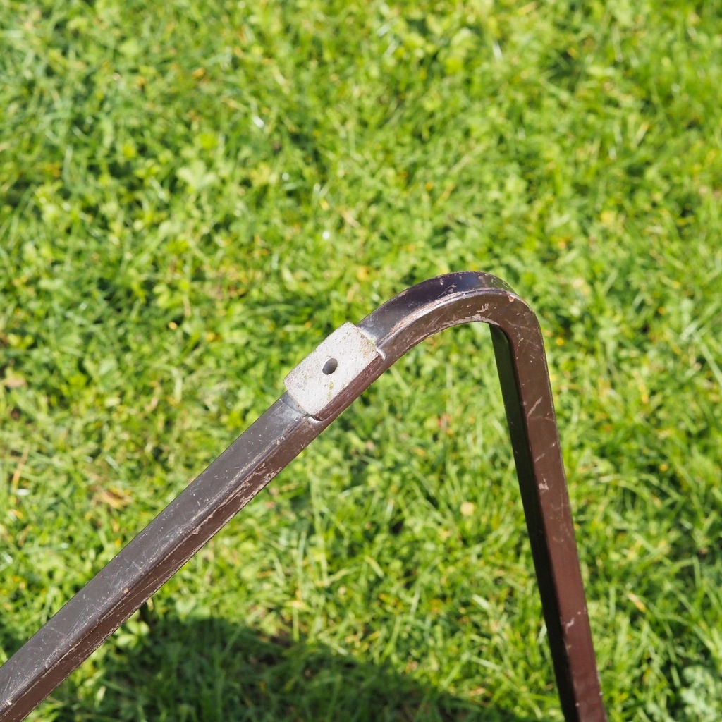 Stackable chair in Pagwood by Thur-op-seat