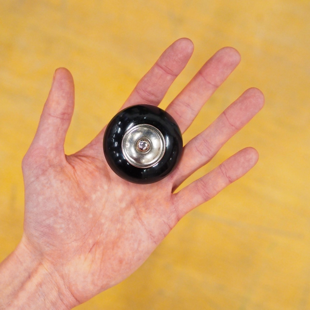 Handmade glass tile by Emery&Cie (10 x 10 cm) - Only available in our physical shop