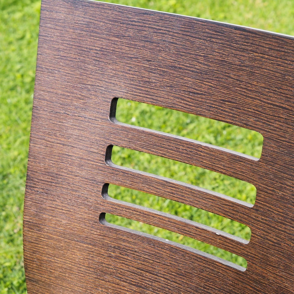 Stackable chair in Pagwood by Thur-op-seat