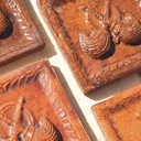Embossed handmade tile in glazed terracotta by Emery&Cie (9,5 x 9,5 cm) - Brush