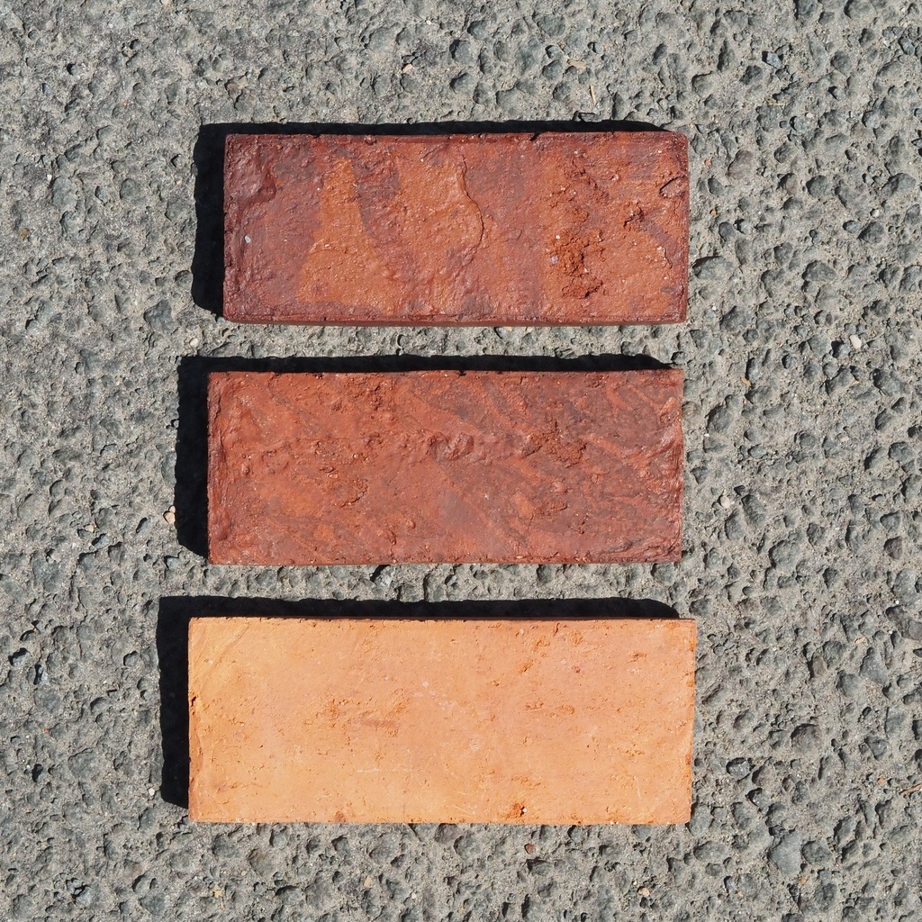 Box of 24 glazed terracotta wall tiles by Emery&Cie (15 x 15 cm) - Cobalt blue