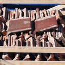 Wall coping tile in glazed clay (single slant)