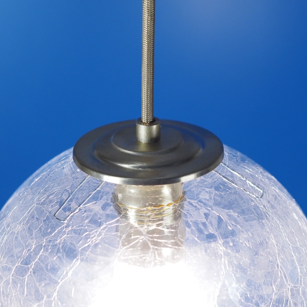Hanging light 'Paco' in frosted glass