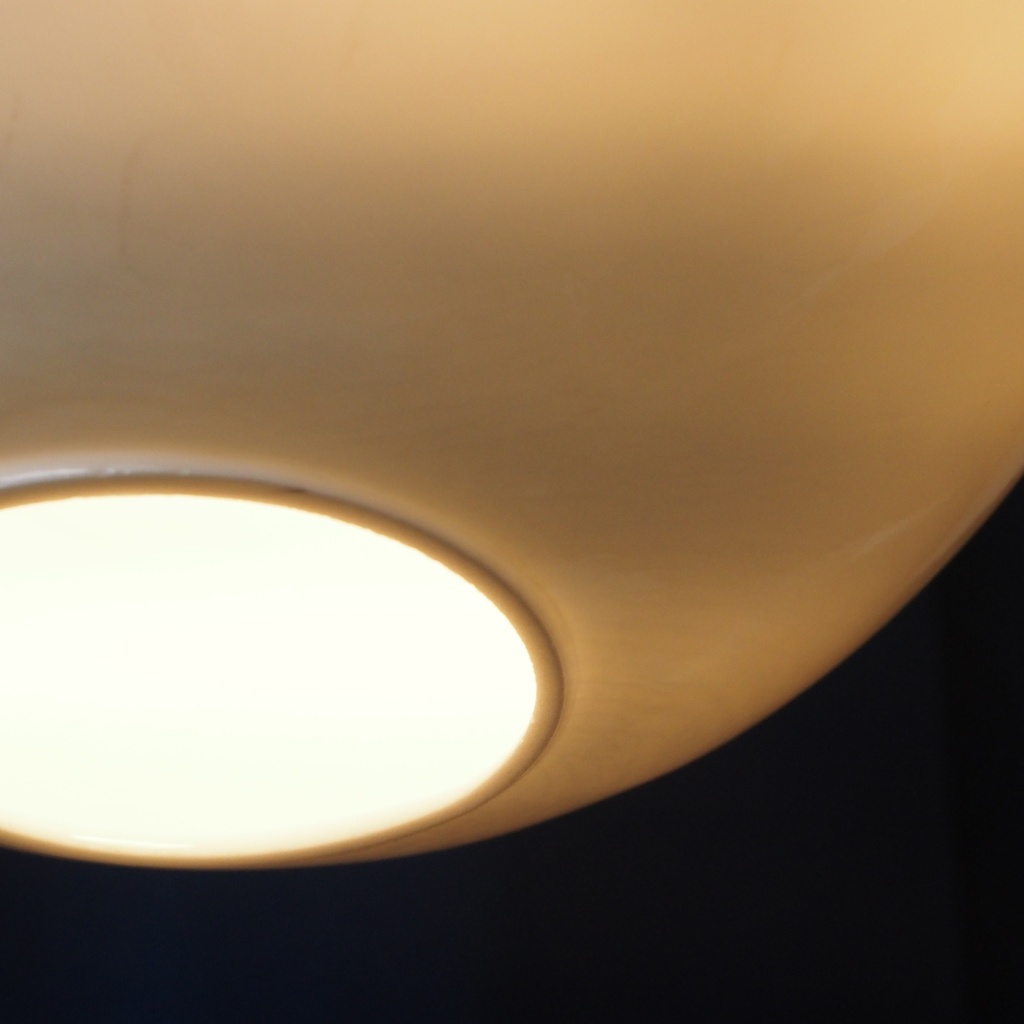 Hanging light 'Oscar' in opaline glass - White
