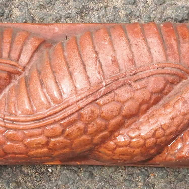Handpainted glazed terracotta tile from the workshop of Agnès Emery (various sizes) - Only available in our physical shop