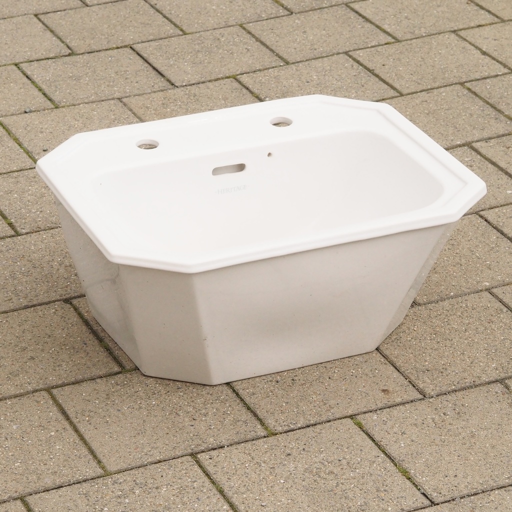 Double bathroom sink in green glazed porcelain by Villeroy & Boch