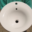 Double bathroom sink in green glazed porcelain by Villeroy & Boch