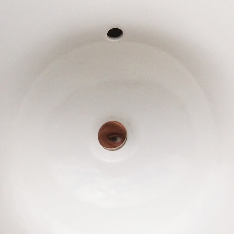 Double bathroom sink in green glazed porcelain by Villeroy & Boch