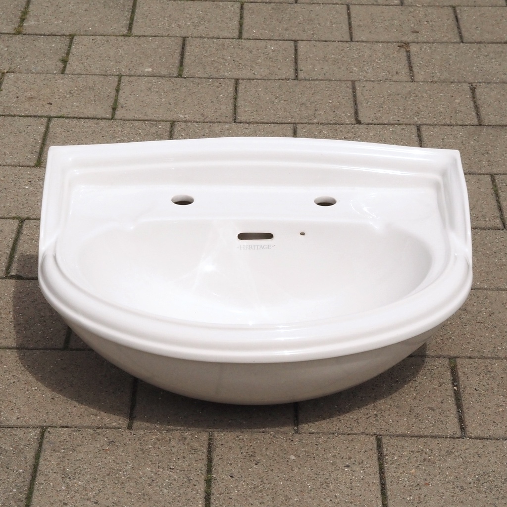 Double bathroom sink in green glazed porcelain by Villeroy & Boch