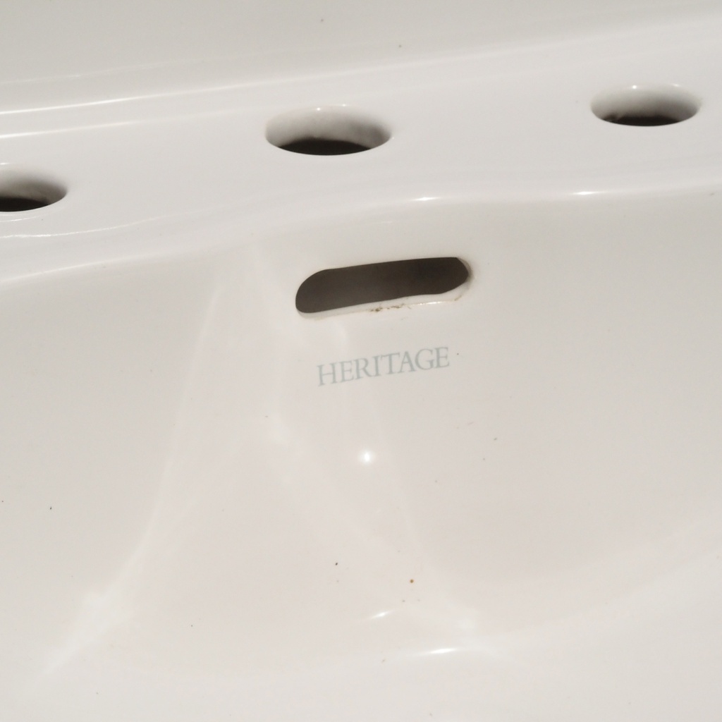 Double bathroom sink in green glazed porcelain by Villeroy & Boch