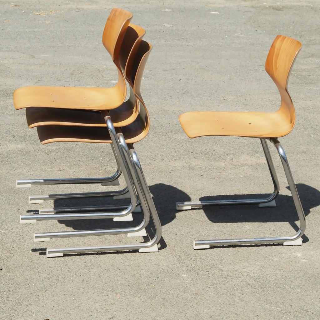 Stackable cantilever chair in pagwood and chromed steel by Pagholz