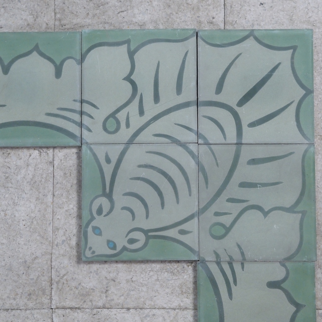 Handpainted glazed terracotta tile from the workshop of Agnès Emery (various sizes) - Only available in our physical shop
