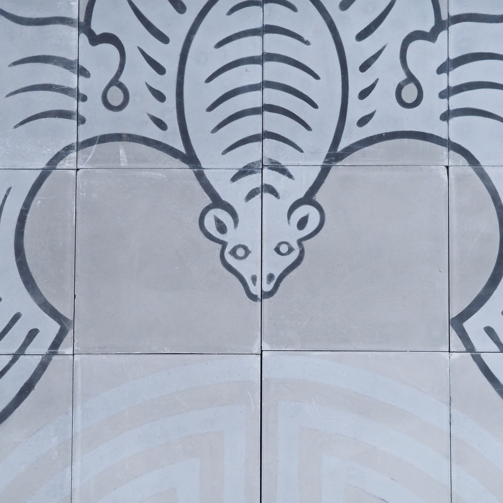 Handpainted glazed terracotta tile from the workshop of Agnès Emery (various sizes) - Only available in our physical shop