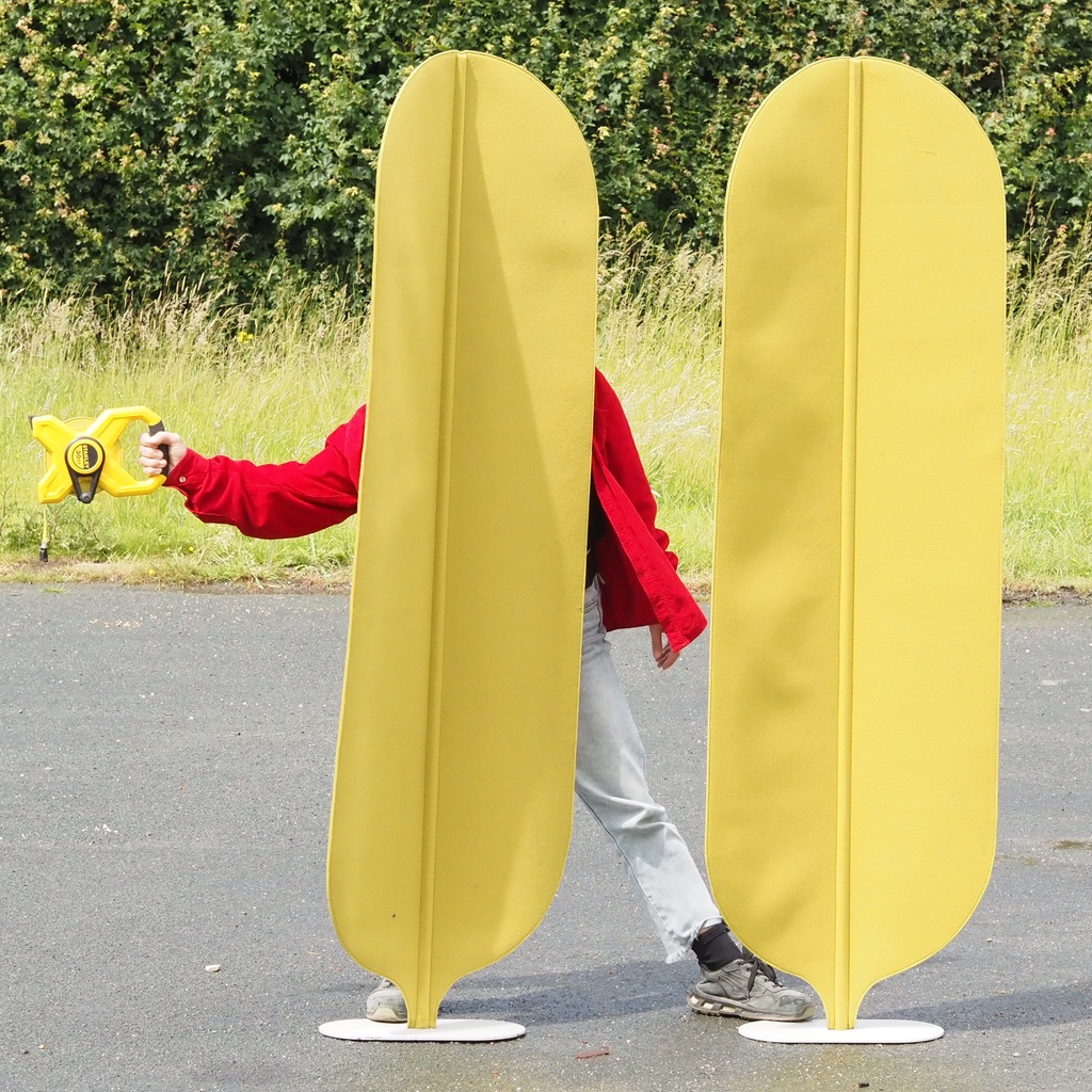 Free standing acoustic totem 'Lugn' by My O Solutions (H. 200 cm) - Light grey