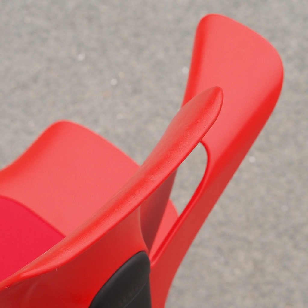 School chair in beech plywood and lacquered steel