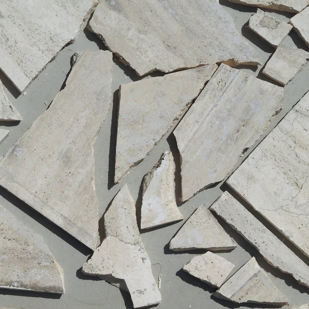 Batch of reclaimed travertine slabs for opus incertum (± 20m2) - Only in our physical shop