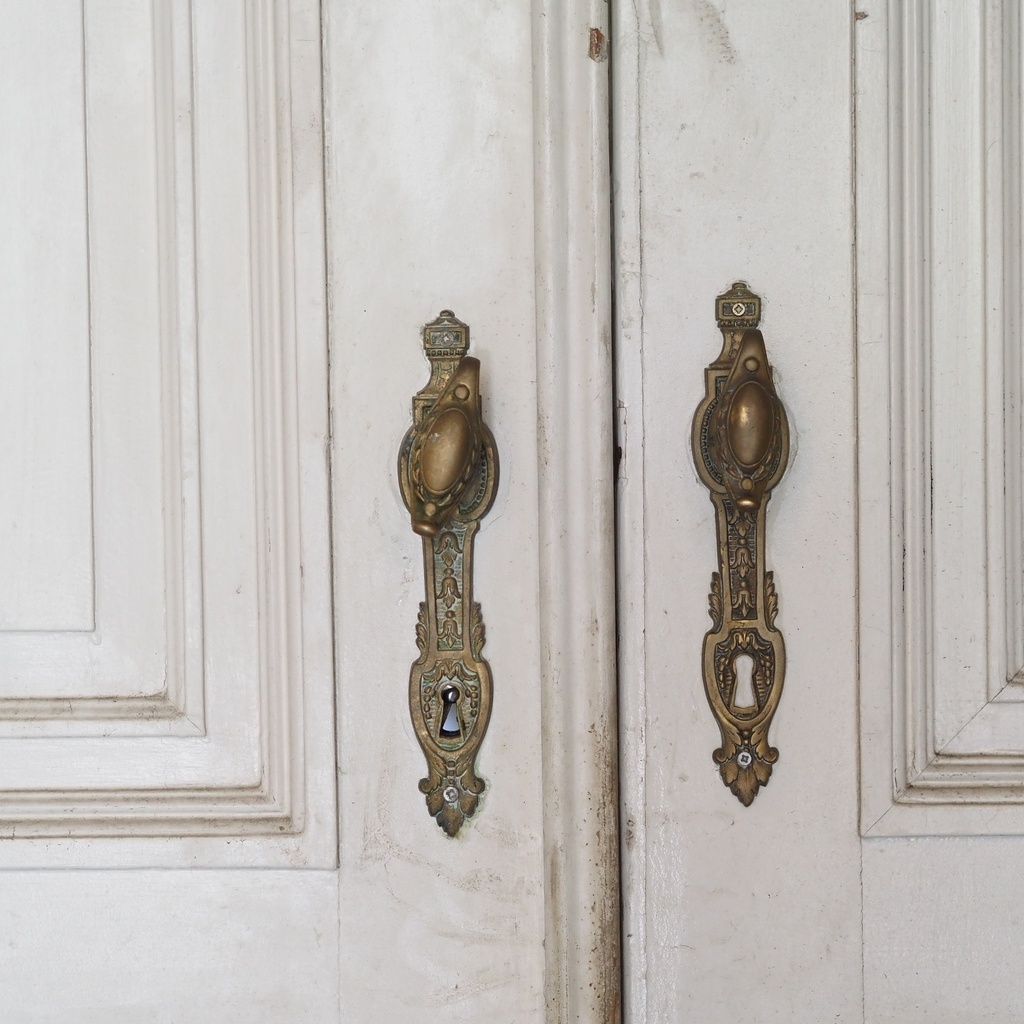 Double door in painted wood (H. 274 cm x (2 x W. 73 cm))