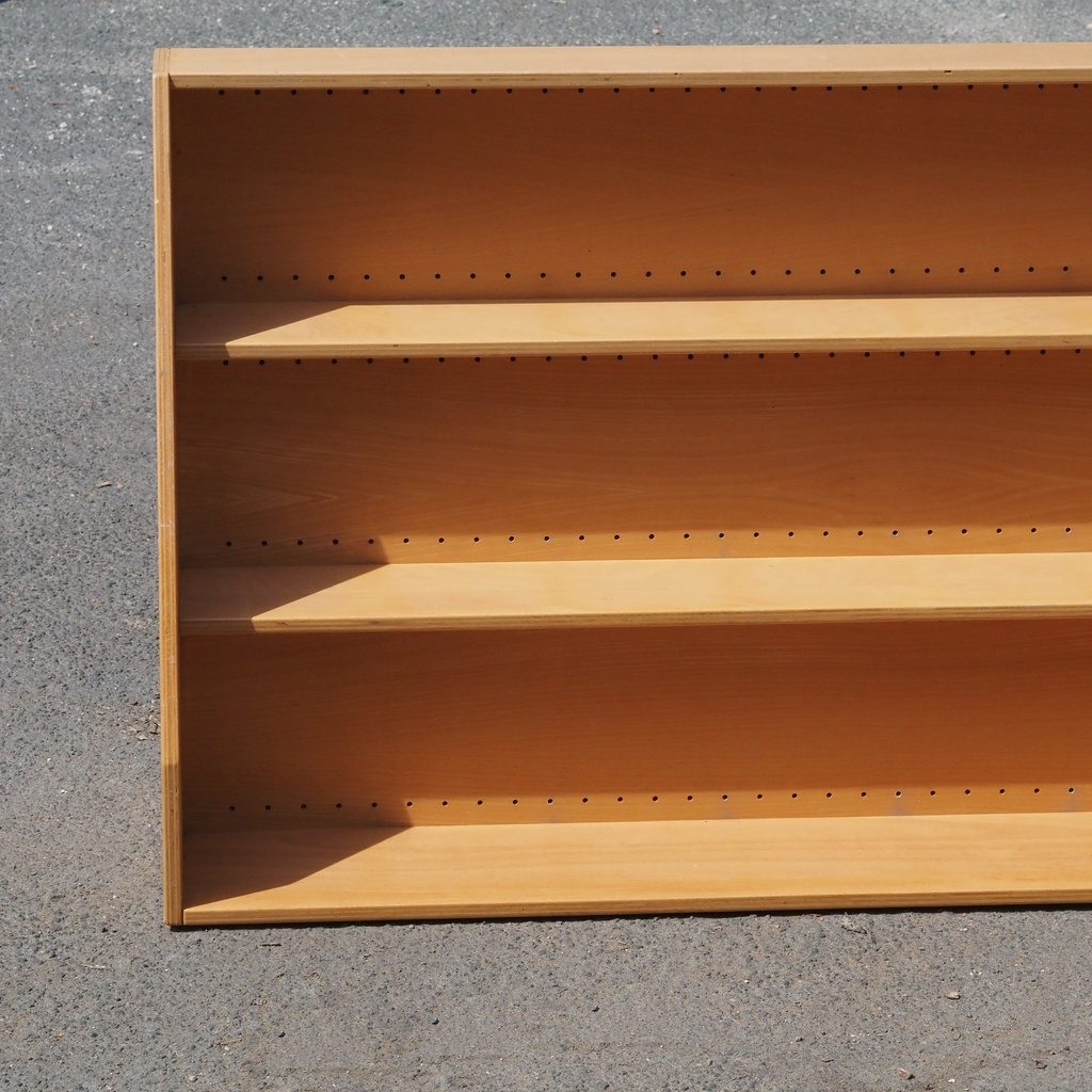 Display cabinet in pine plywood