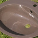 Double bathroom sink in green glazed porcelain by Villeroy & Boch