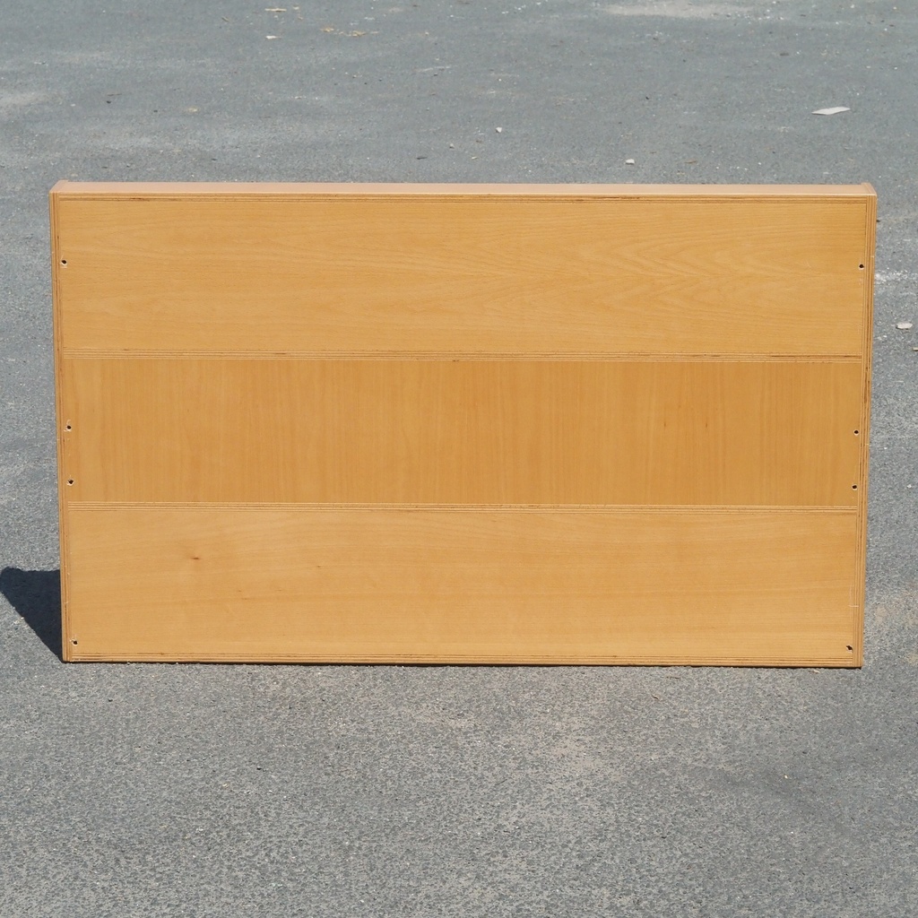 Display rack in varnished beech plywood