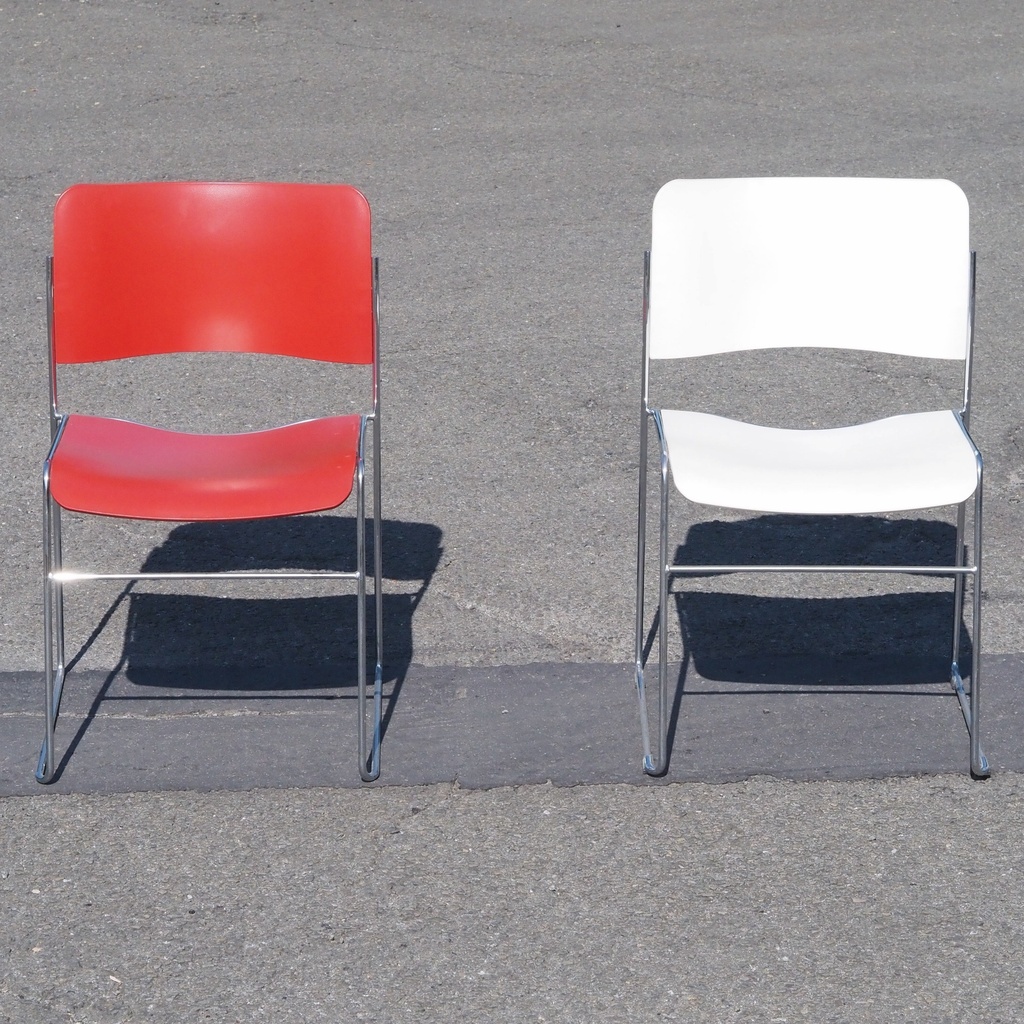 Stackable chair '40/4' by David Rowland for Howe in polyamide