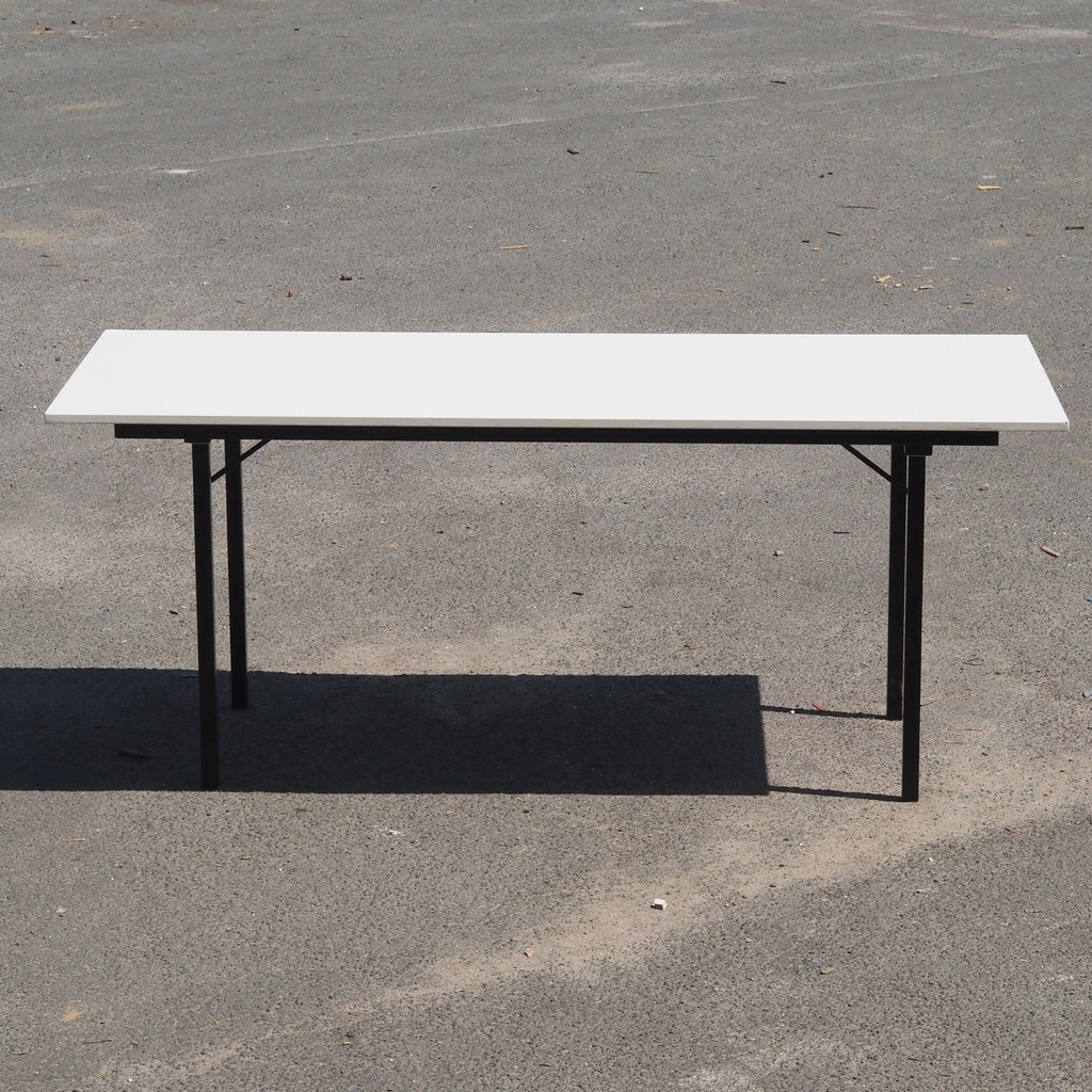 Office table 'H2O' by Ibens & Bataille for Bulo (180 x 80 cm)