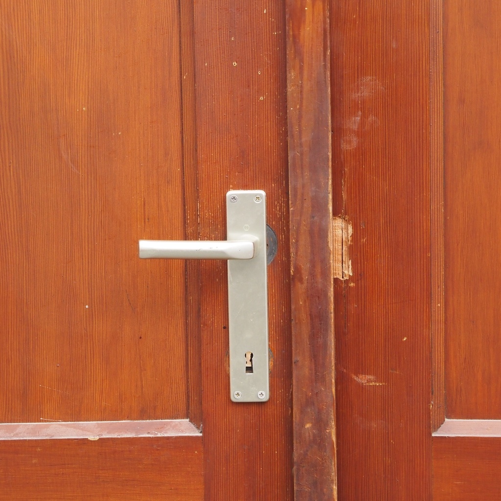 Door in varnished solid pine with textured glass panels (H. 216,5 x W. 82,8 cm) - Right