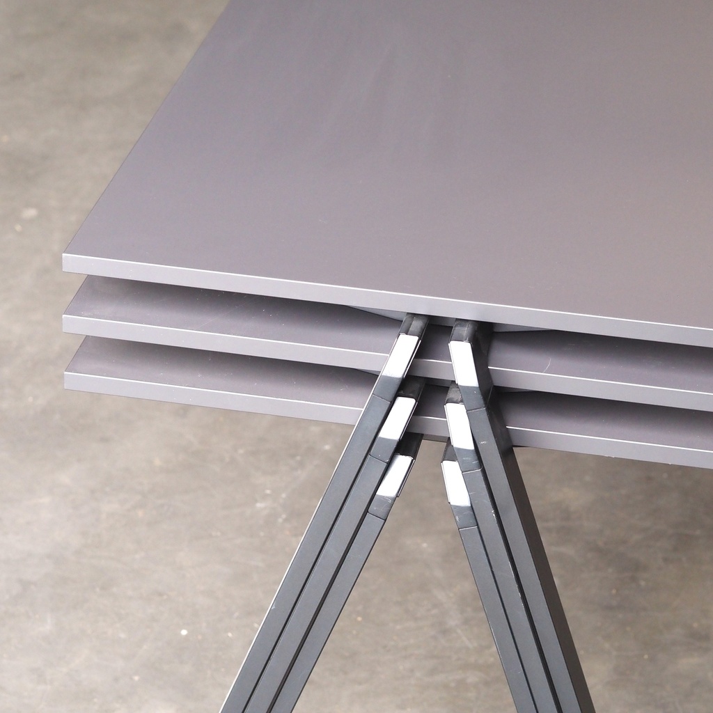 Table by Christophe Gevers (L. 140 cm)