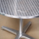 Round cafeteria table by Amat3