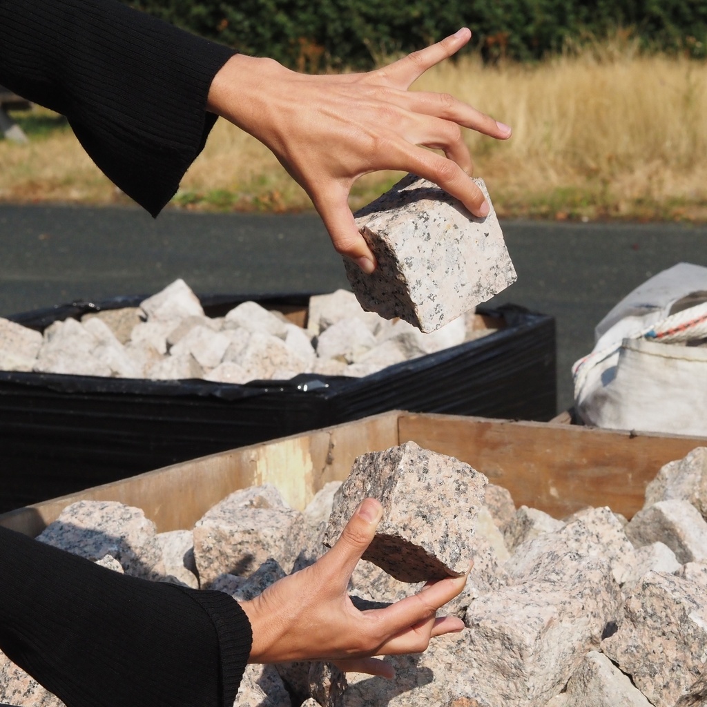 Reclaimed cobble tops - Only in our physical shop