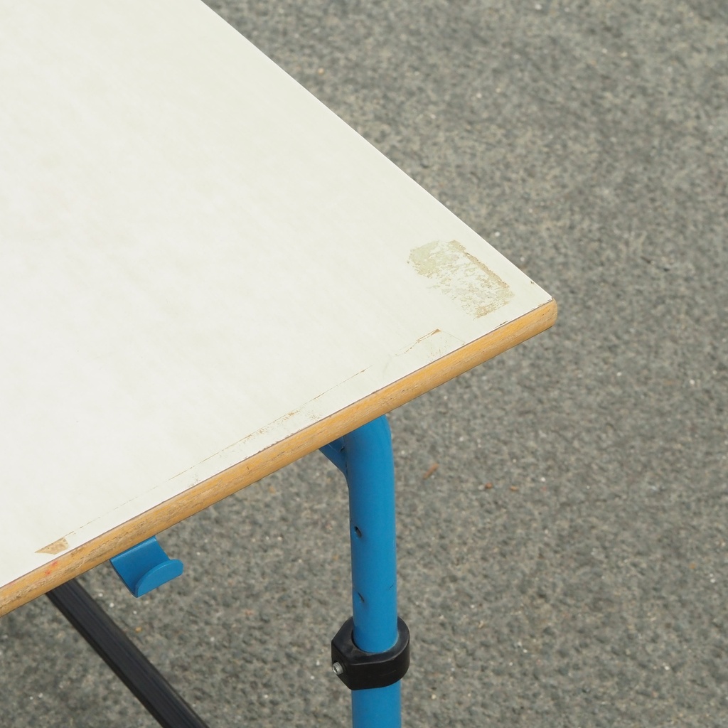 Cantilever school desk (various models) - Only available in our physical shop