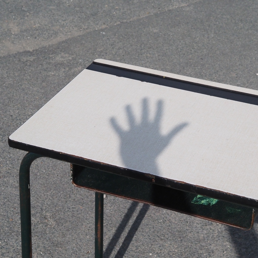 Office table 'H2O' by Ibens & Bataille for Bulo (180 x 80 cm)