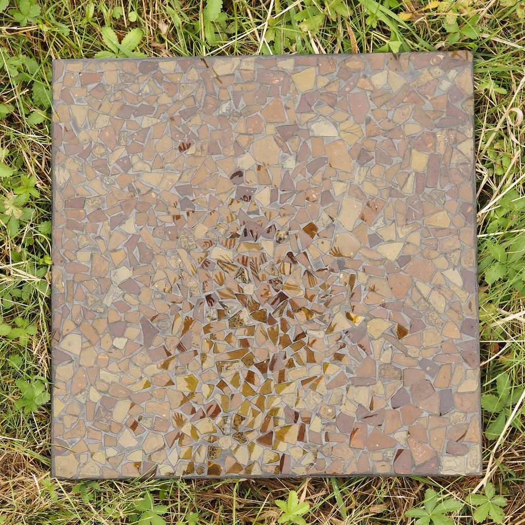Handpainted glazed terracotta tile from the workshop of Agnès Emery (various sizes) - Only available in our physical shop