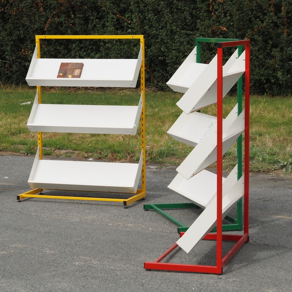 Shelf in green epoxy powder coated steel by Tixit (H. 200 x L. 126 x D. 30 cm)