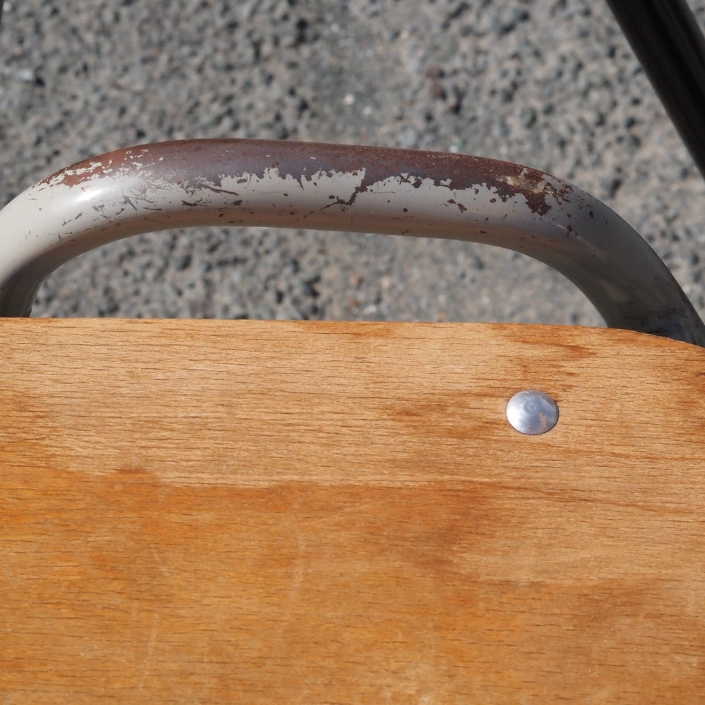 Stackable school chair in plywood