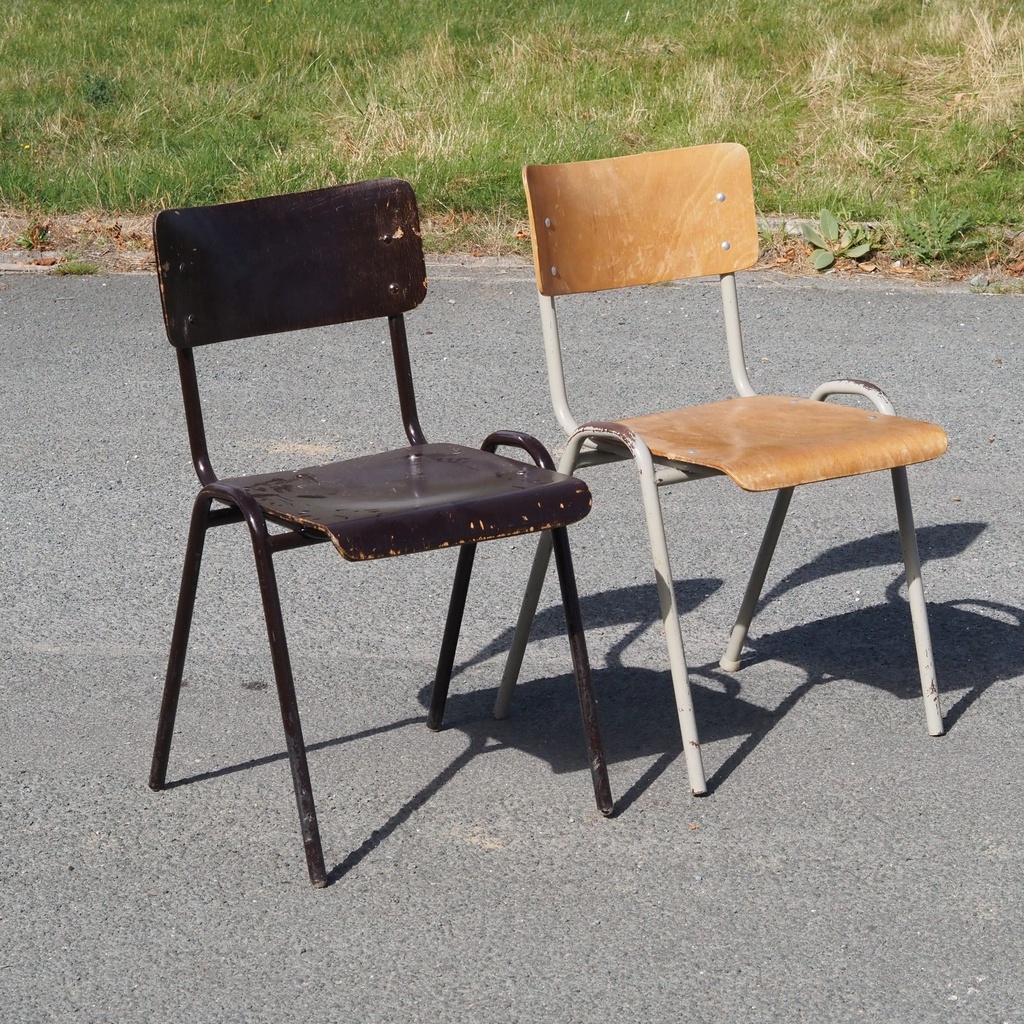 Stackable school chair in plywood