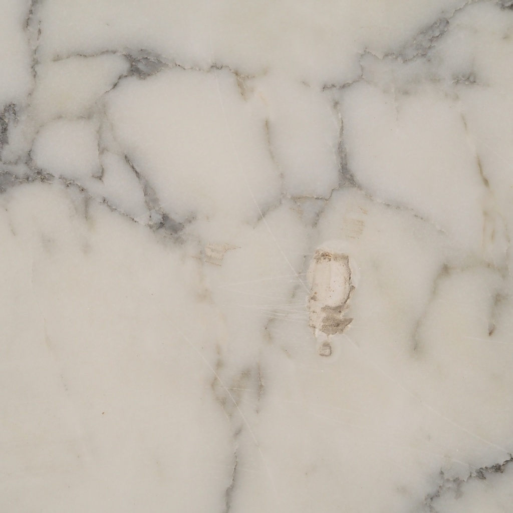 Travertine slabs from an office building in Paris (2,3 - 2,4 cm thick) - Sold per batch
