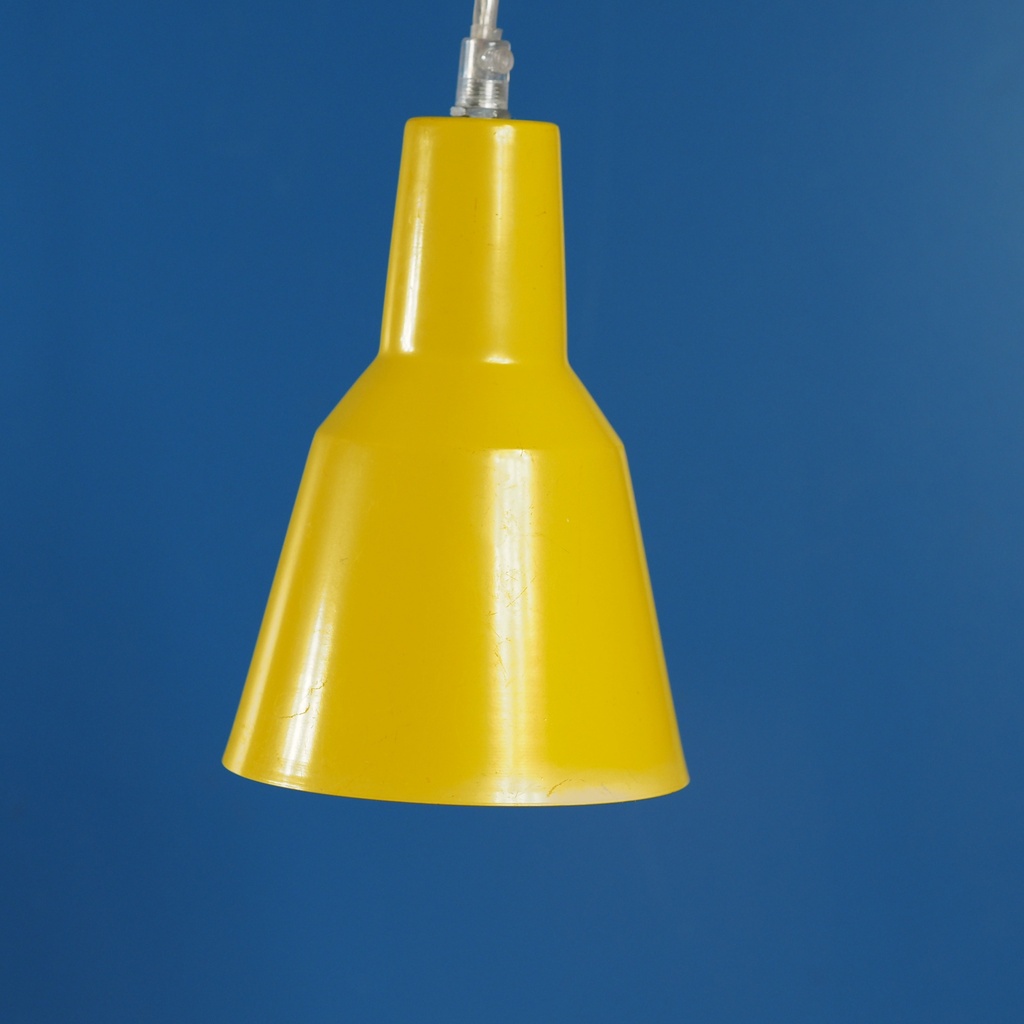 Hanging light in opaline glass (⌀ 15 cm)