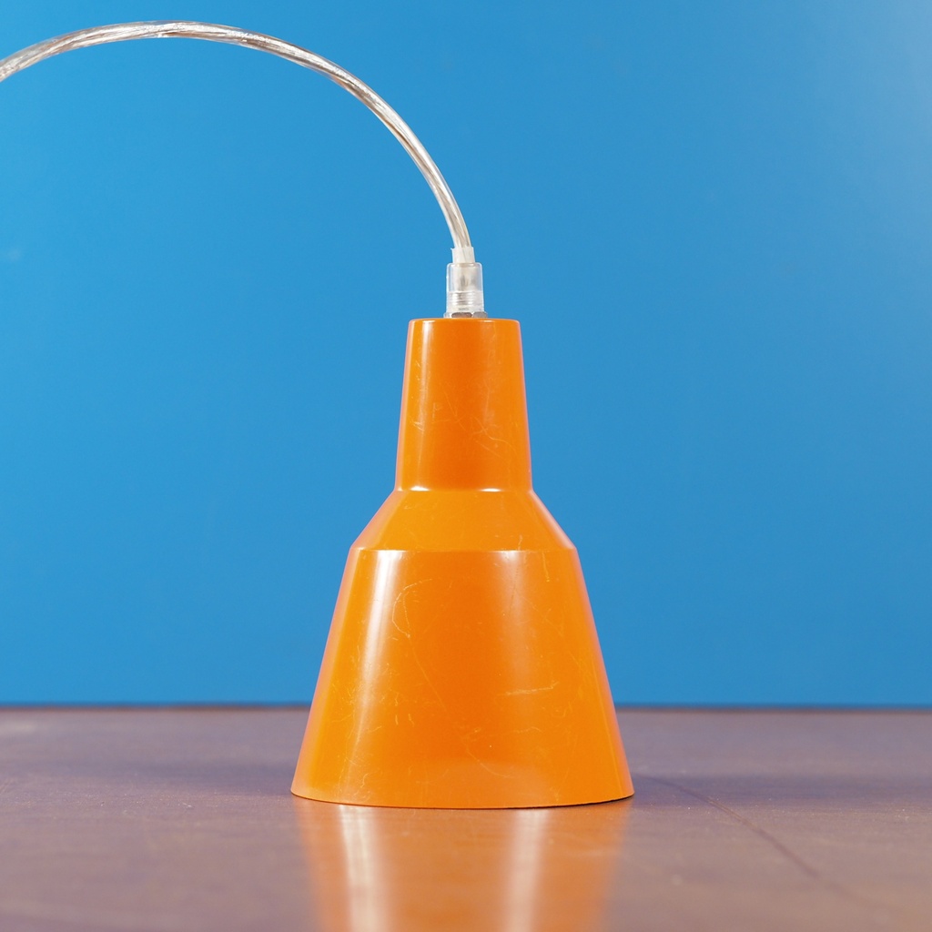 Hanging light in opaline glass (⌀ 15 cm)