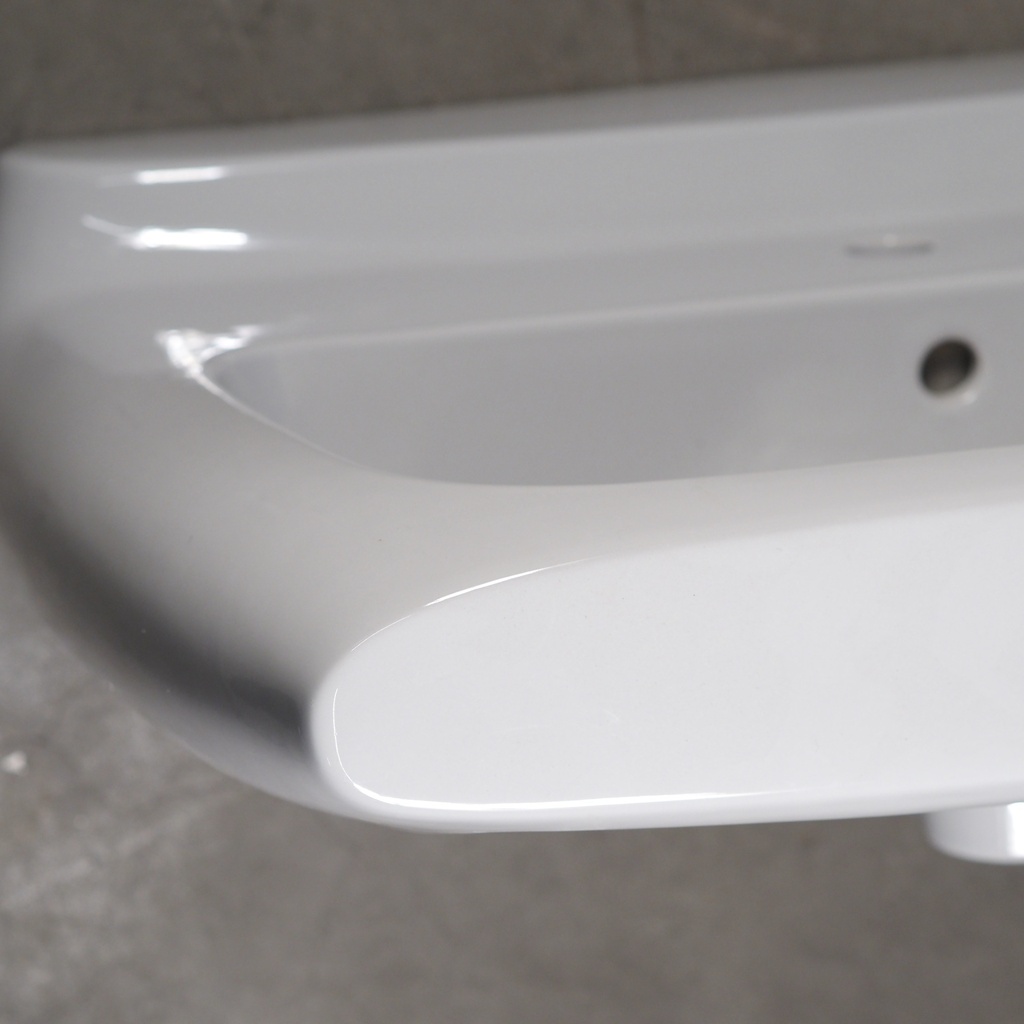 Double bathroom sink in green glazed porcelain by Villeroy & Boch