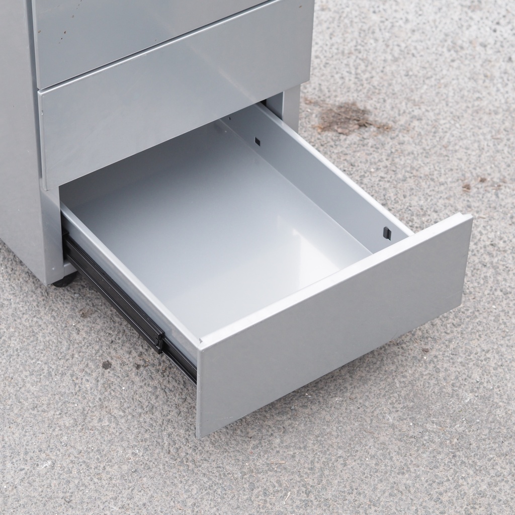 Drawer unit by Bulo in white coated melamine